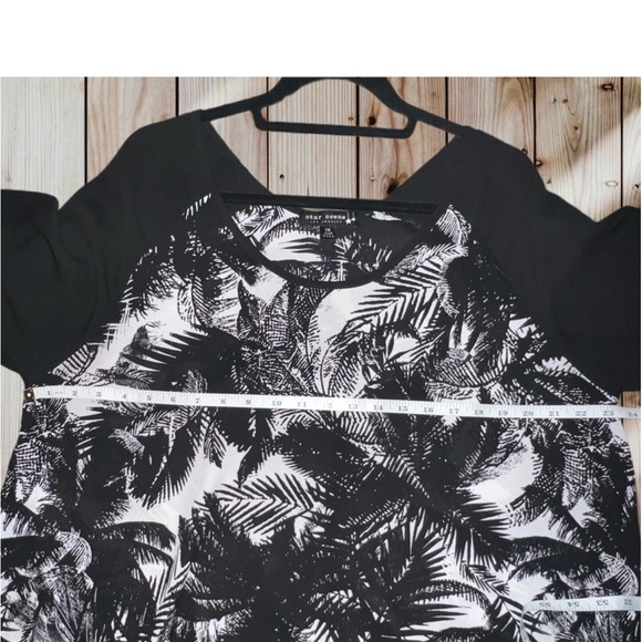 Tropical 🌴 Palm Tree Top! 1X - Picture 7 of 7